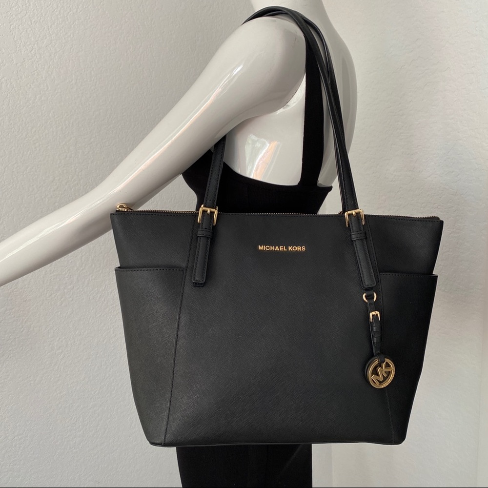 Michael Kors Jet Set Saffiano Leather Tote - Picture 5 of 12